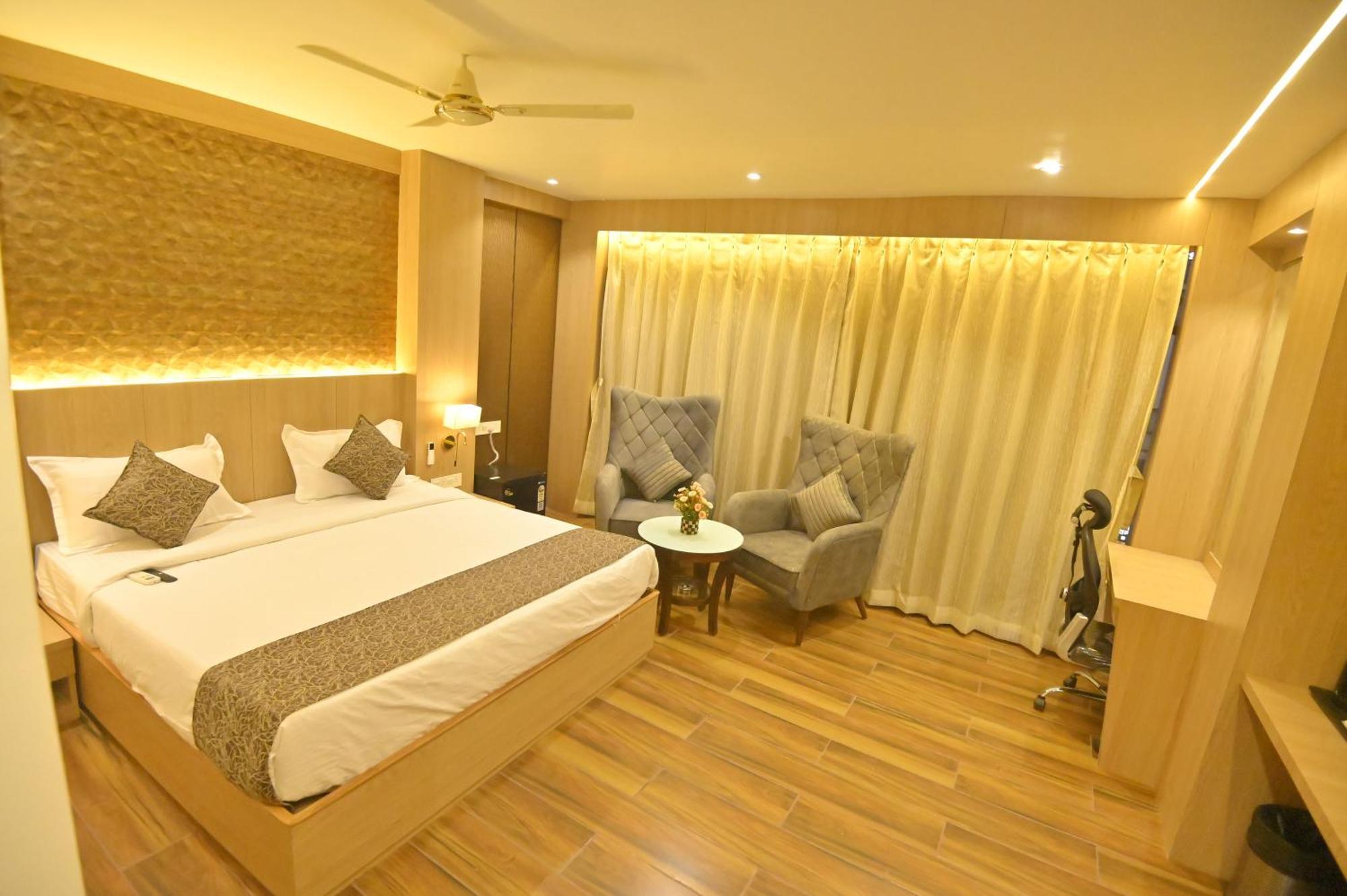 Hotel Jk Palace Prayagraj Esterno foto