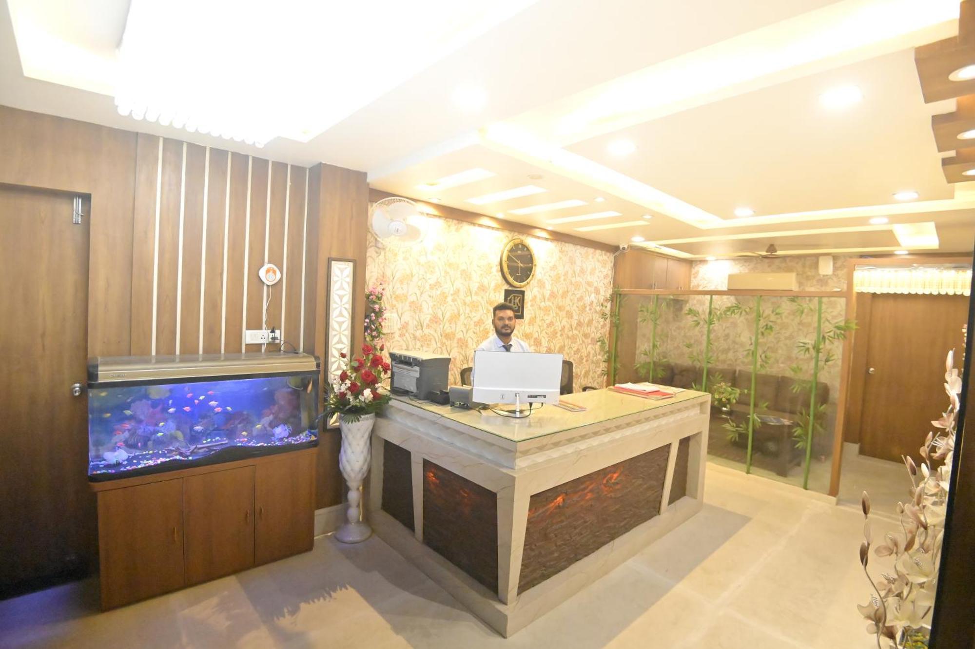 Hotel Jk Palace Prayagraj Esterno foto