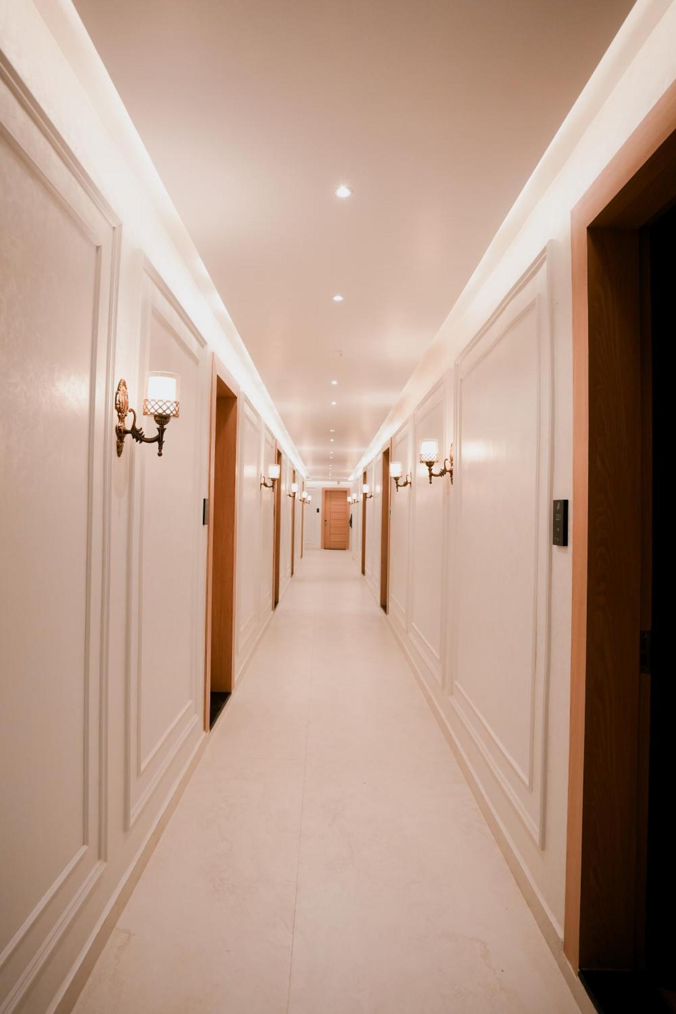 Hotel Jk Palace Prayagraj Esterno foto